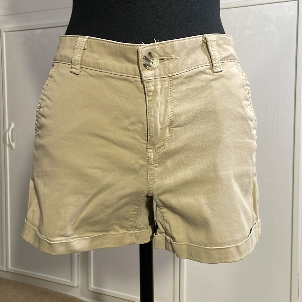 SO Khaki Shorts